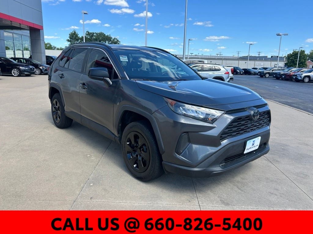 2020 Toyota RAV4 LE