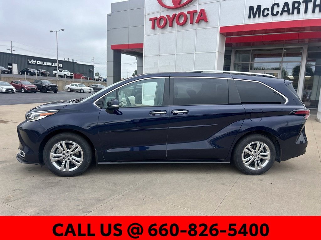 2023 Toyota Sienna Platinum 7 Passenger