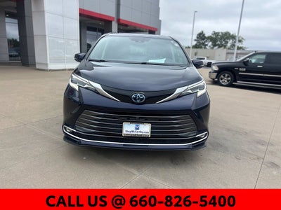 2023 Toyota Sienna Platinum 7 Passenger
