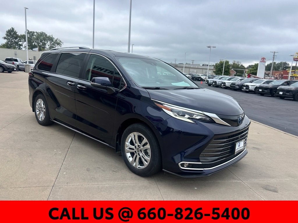 2023 Toyota Sienna Platinum 7 Passenger