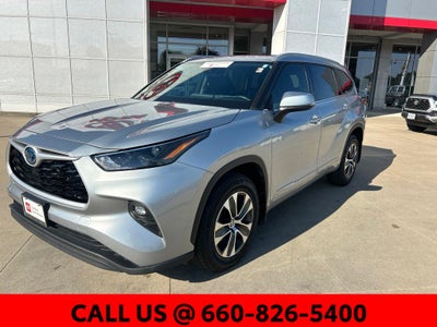 2022 Toyota Highlander Hybrid XLE