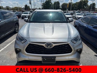 2022 Toyota Highlander Hybrid XLE