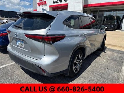 2022 Toyota Highlander Hybrid XLE