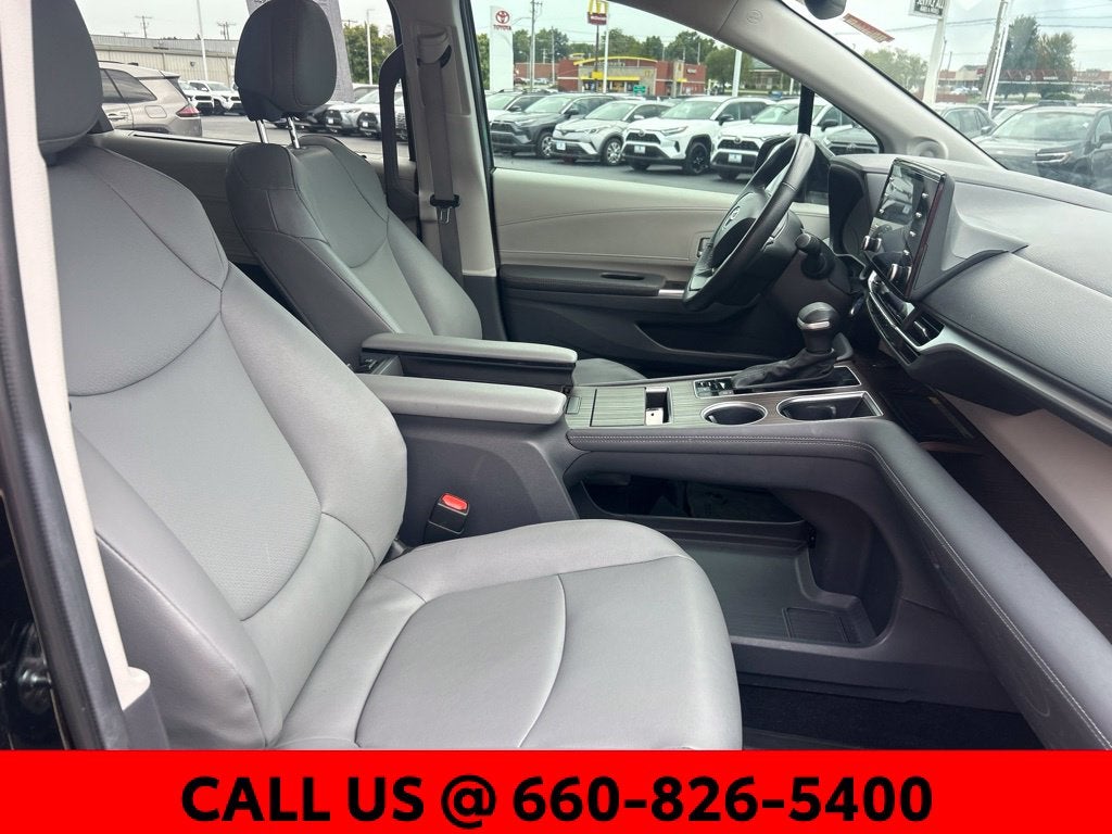 2023 Toyota Sienna XLE 7 Passenger