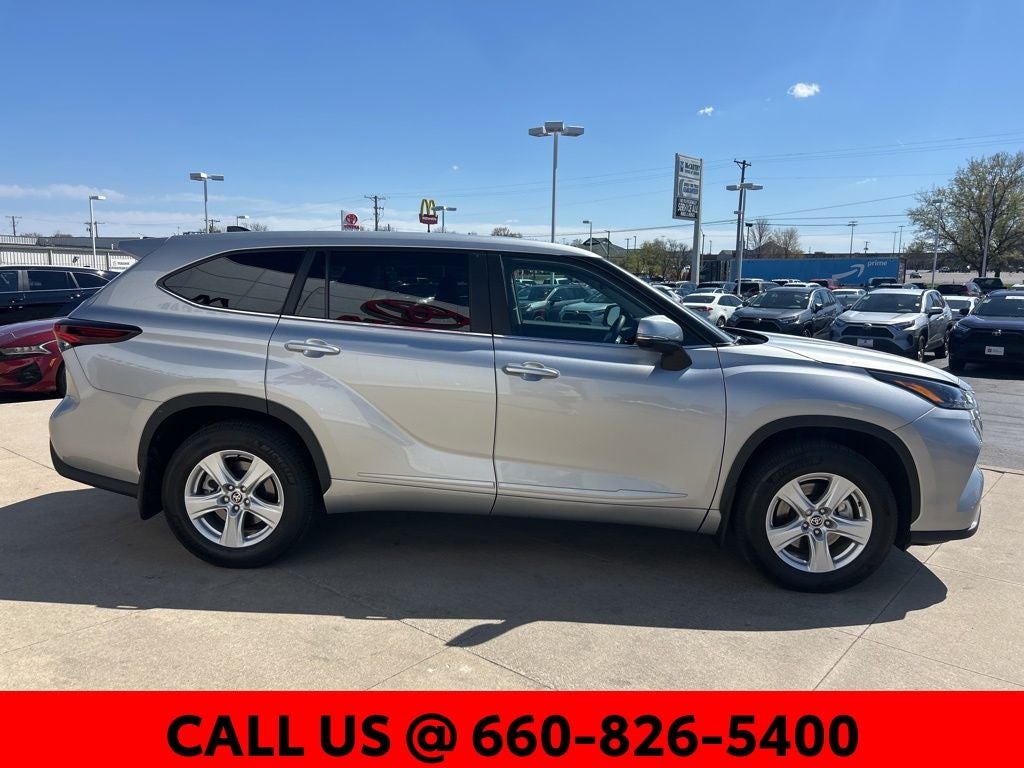 2025 Toyota Highlander LE