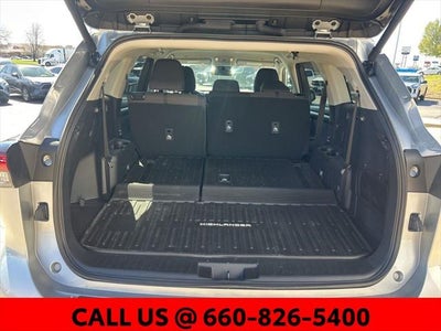 2025 Toyota Highlander LE