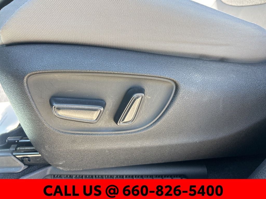 2025 Toyota Sienna LE 8 Passenger