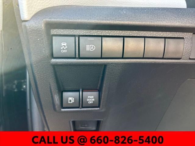 2025 Toyota Sienna LE 8 Passenger