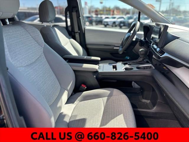 2025 Toyota Sienna LE 8 Passenger