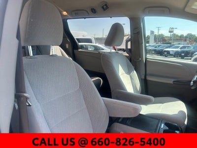 2017 Toyota Sienna LE 8 Passenger