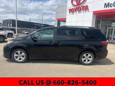 2020 Toyota Sienna LE 8 Passenger