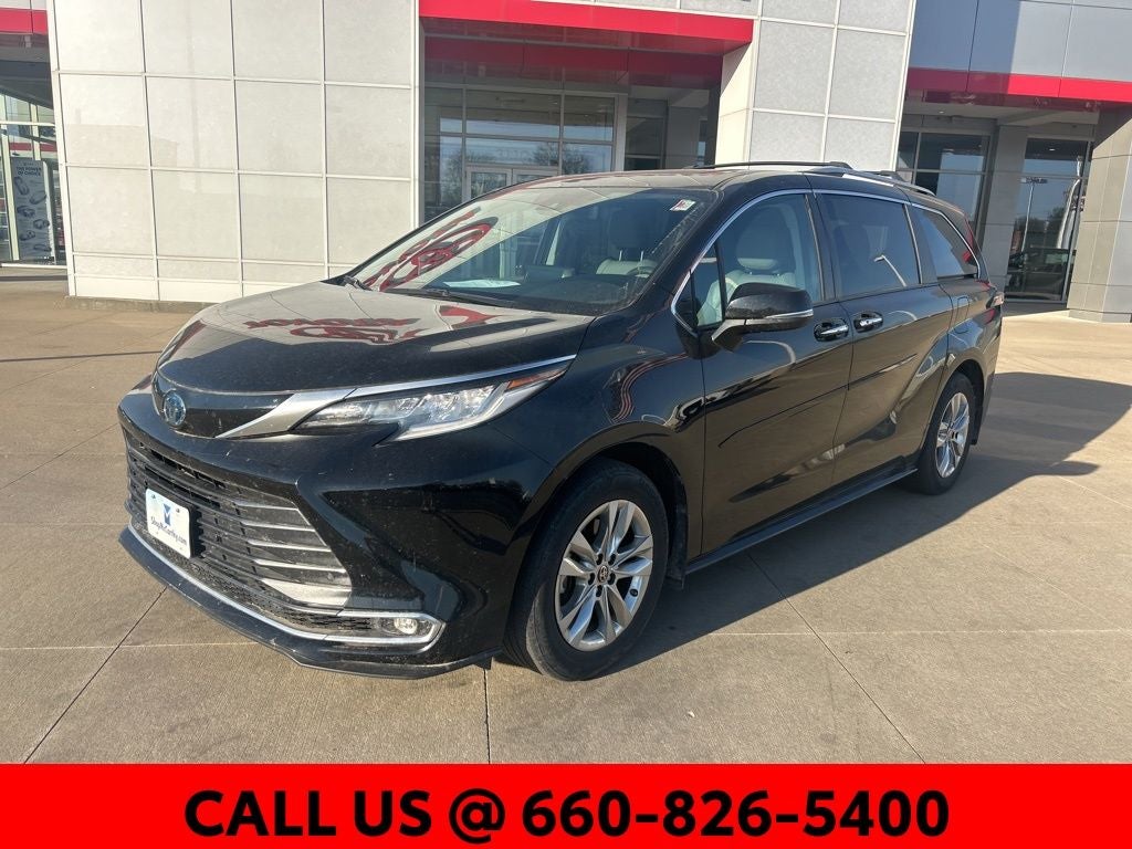 2022 Toyota Sienna Limited 7 Passenger