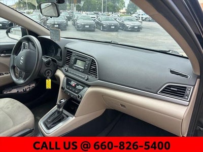 2017 Hyundai ELANTRA SE