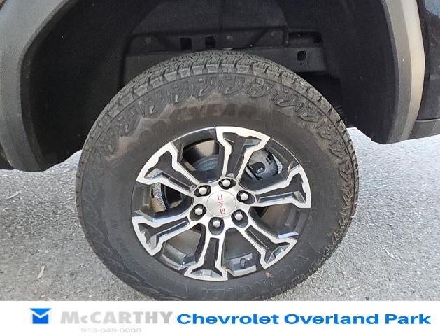 2024 GMC Canyon AT4