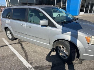 2010 Chrysler Town & Country Touring