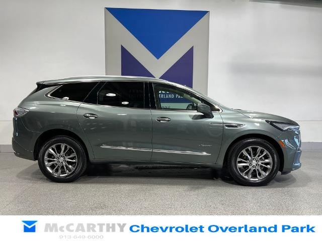 2022 Buick Enclave Avenir
