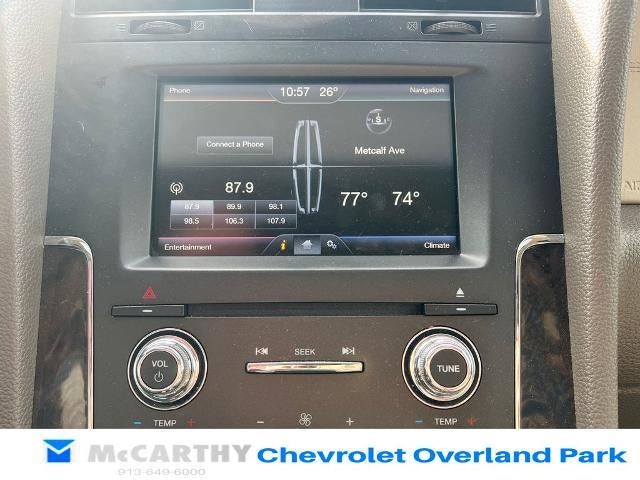 2015 Lincoln Navigator L Base