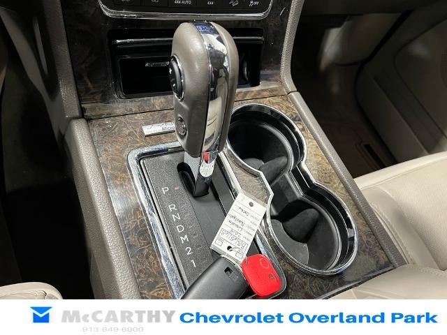 2015 Lincoln Navigator L Base