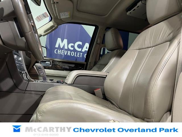 2015 Lincoln Navigator L Base