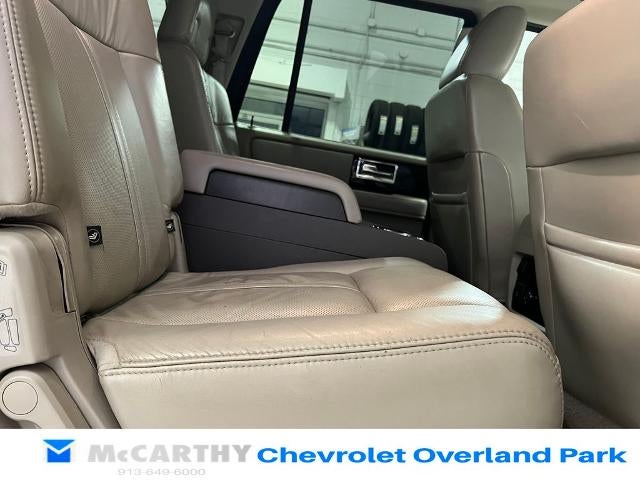 2015 Lincoln Navigator L Base