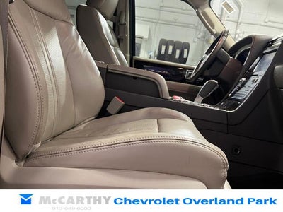 2015 Lincoln Navigator L Base