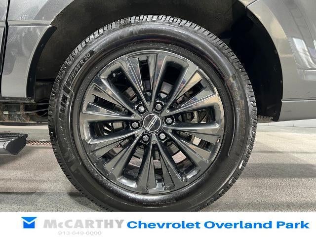 2015 Lincoln Navigator L Base