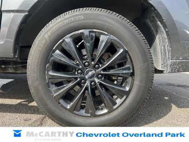 2015 Lincoln Navigator L Base