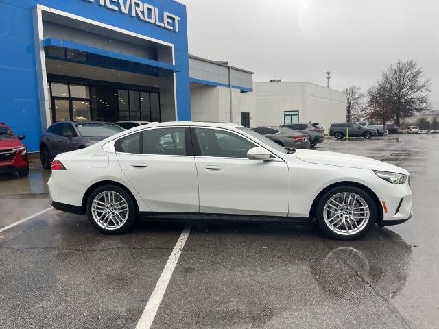 2025 BMW 5 Series 530i xDrive