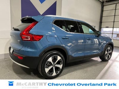 2025 Volvo XC40 Plus Bright Theme