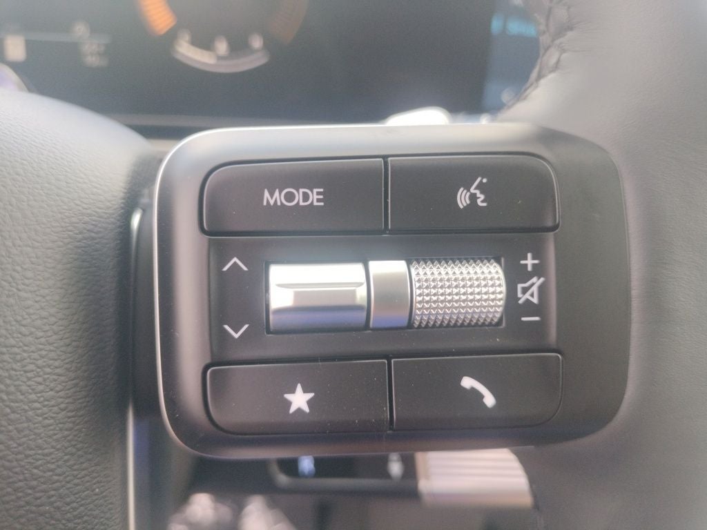 2025 Hyundai SANTA FE SEL FWD