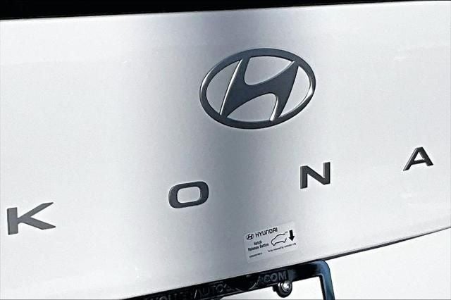 2026 Hyundai KONA SE FWD