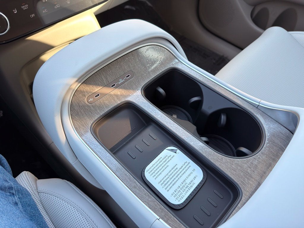 2027 Hyundai PALISADE HYBRID SEL [CAPT CHAIR]