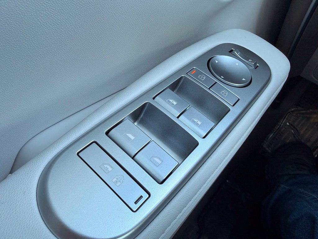 2027 Hyundai PALISADE HYBRID SEL [CAPT CHAIR]