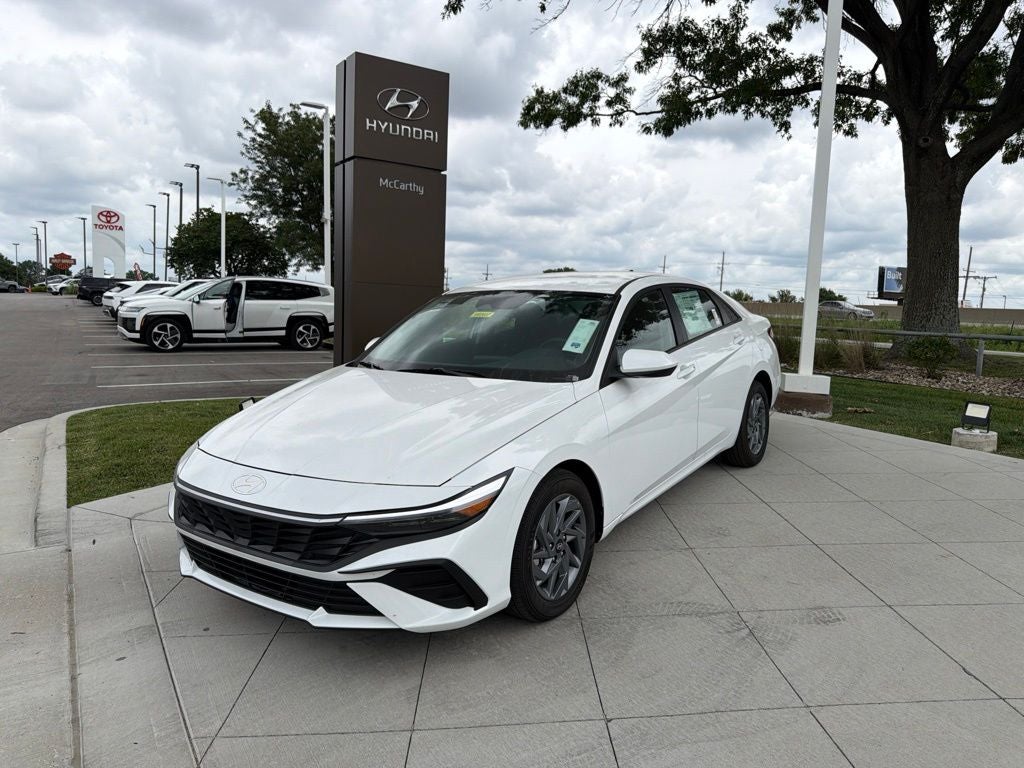 2026 Hyundai Elantra Hybrid