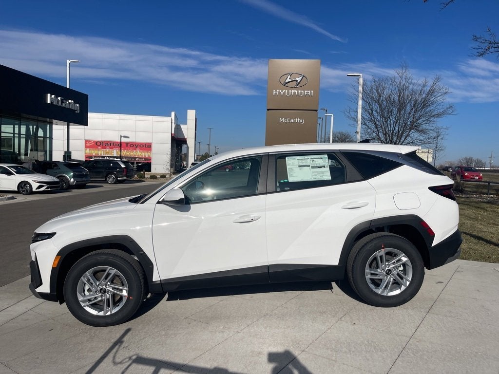 2026 Hyundai TUCSON SE