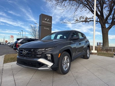 2026 Hyundai TUCSON SE