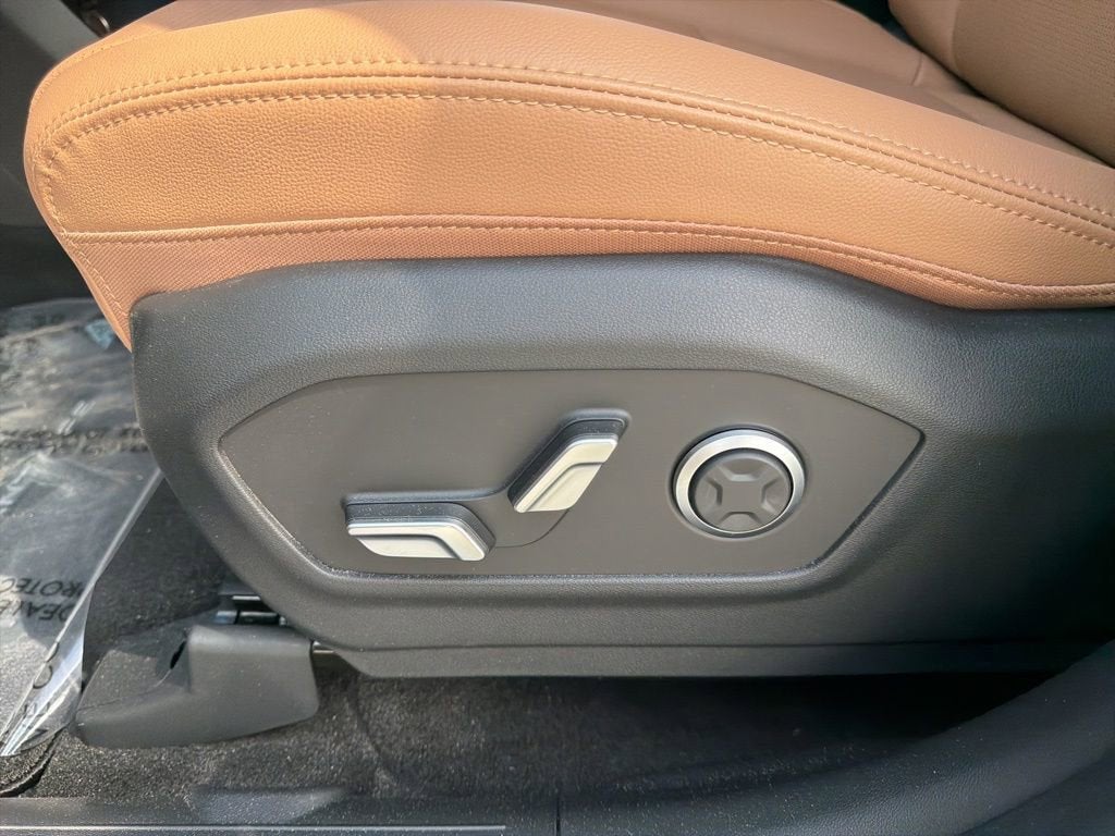 2026 Hyundai SANTA FE Limited 6P