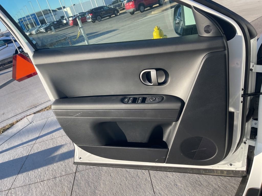 2026 Hyundai IONIQ 5 SE