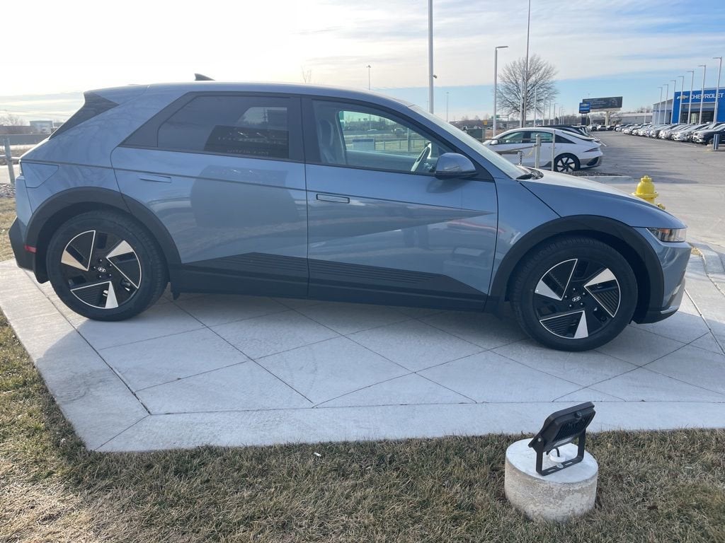 2026 Hyundai IONIQ 5 SE