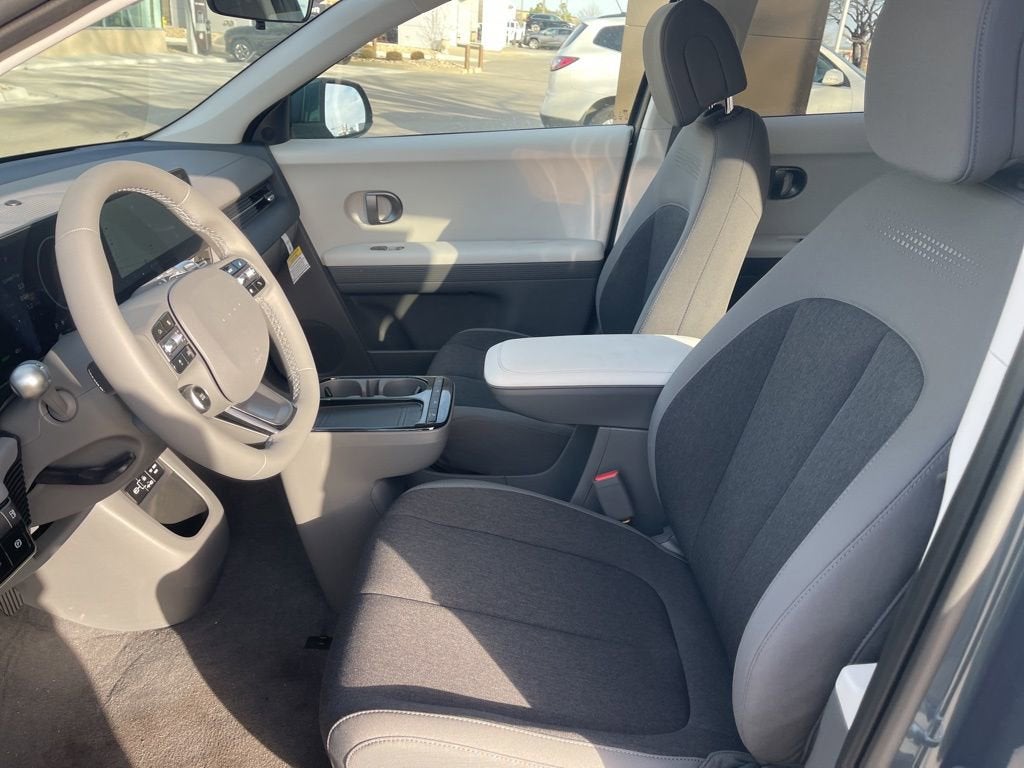 2026 Hyundai IONIQ 5 SE