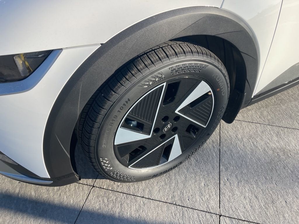 2026 Hyundai IONIQ 5 SE