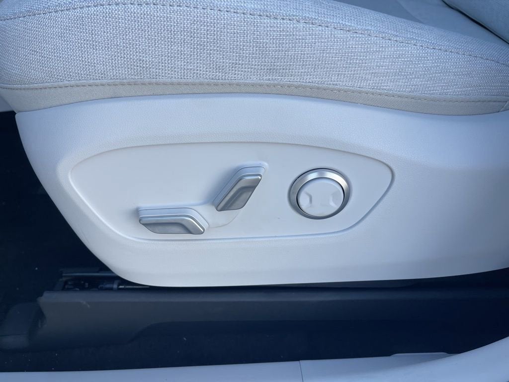 2026 Hyundai IONIQ 9 SE