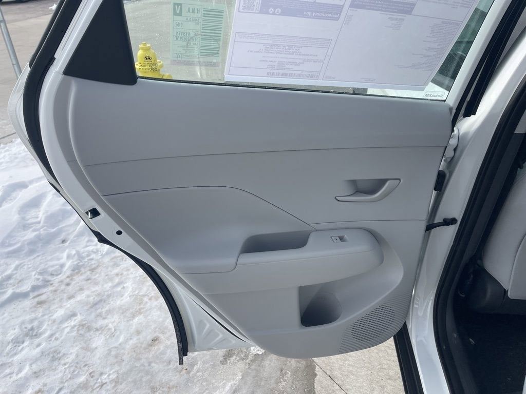 2026 Hyundai KONA SE