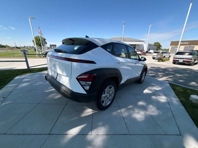 2026 Hyundai KONA SE