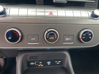 2026 Hyundai KONA SE