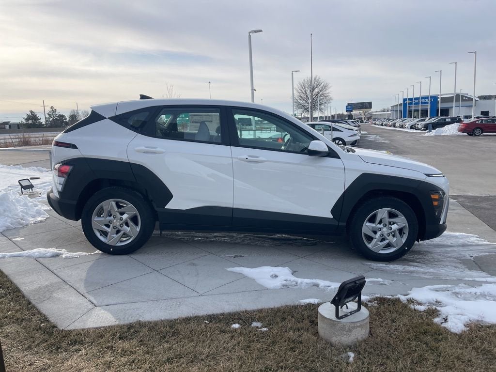 2026 Hyundai KONA SE