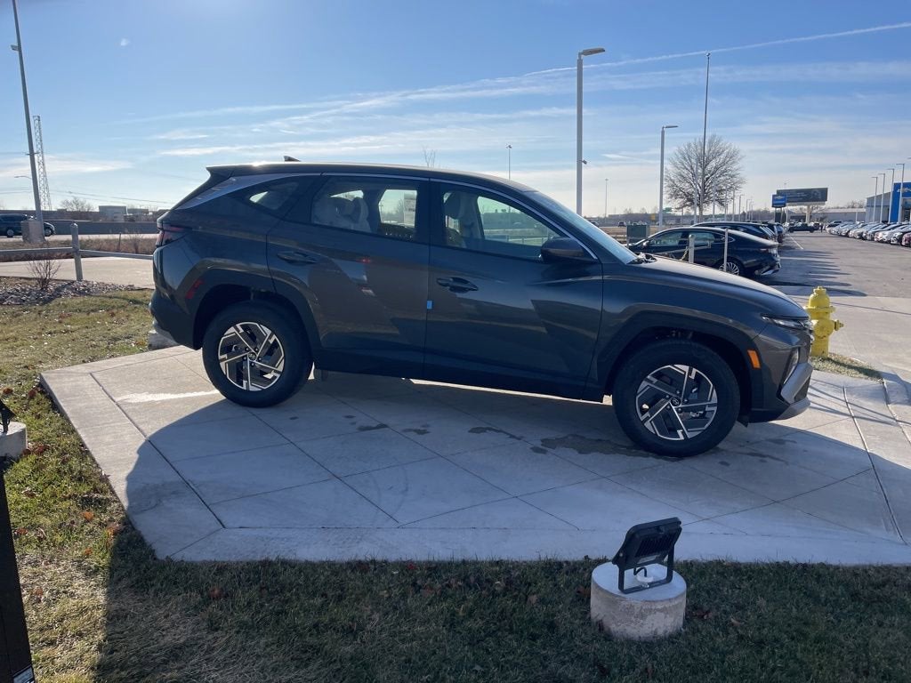 2026 Hyundai TUCSON HYBRID Blue SE