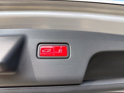 2027 Hyundai PALISADE HYBRID SEL 8 Passenger