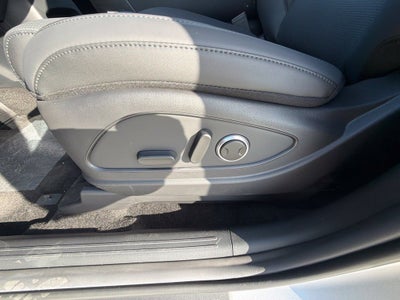 2027 Hyundai PALISADE HYBRID SEL 8 Passenger