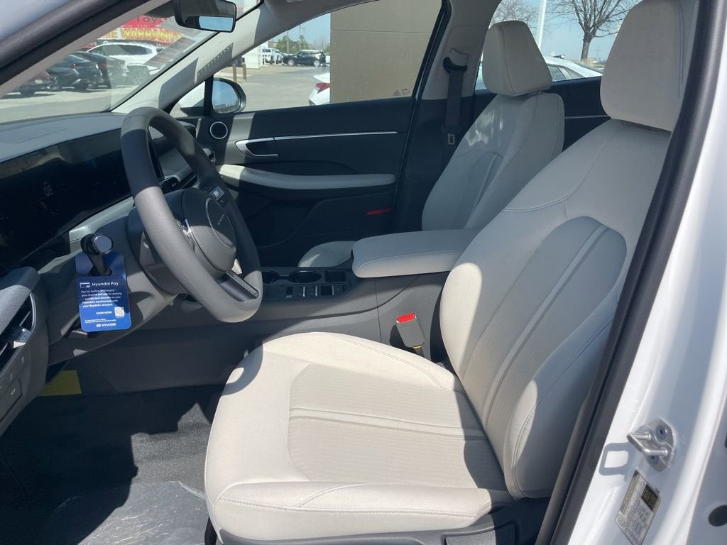 2026 Hyundai SONATA SE